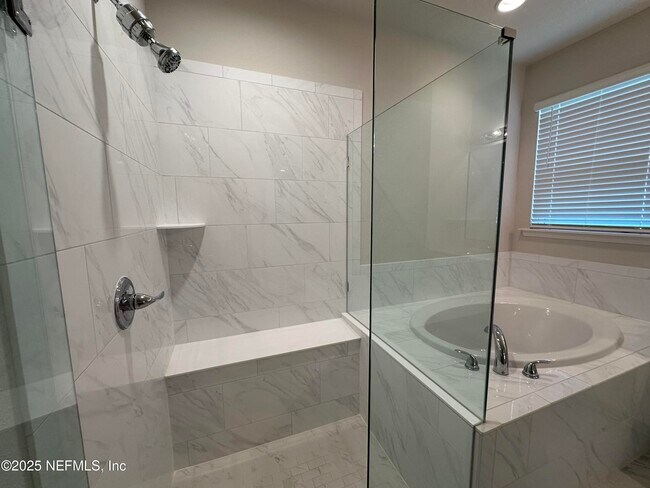 Building Photo - 282 Little Bear Run
