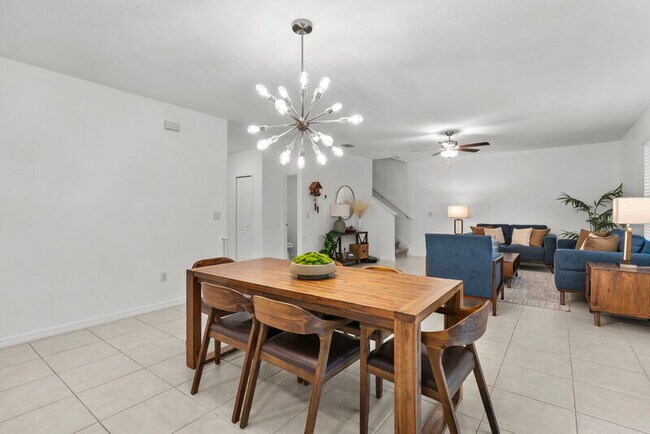 Building Photo - 1742 Red Loop