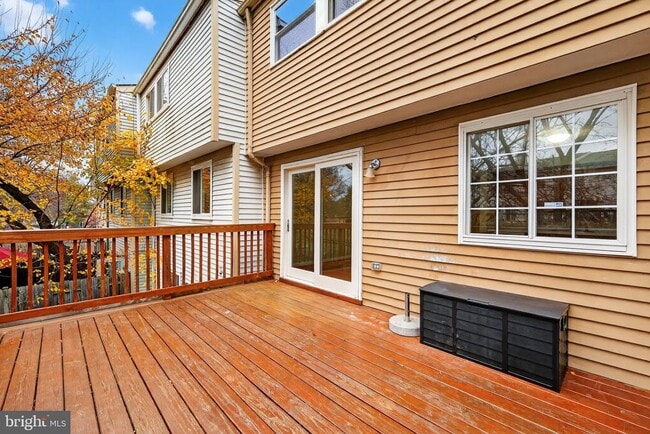 Building Photo - 3602 Castle Terrace