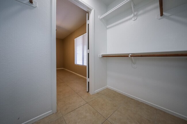 Building Photo - 10041 E Paseo San Rosendo