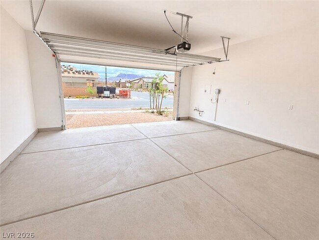 Building Photo - 684 Ambridge Dr