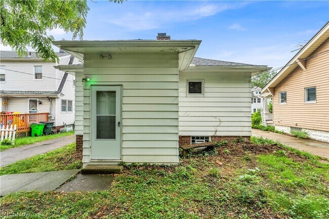 Building Photo - 4723 E 94th St