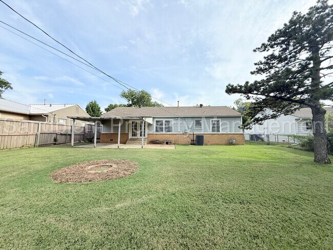 Building Photo - For Lease | Midtown Tulsa | Available Now!