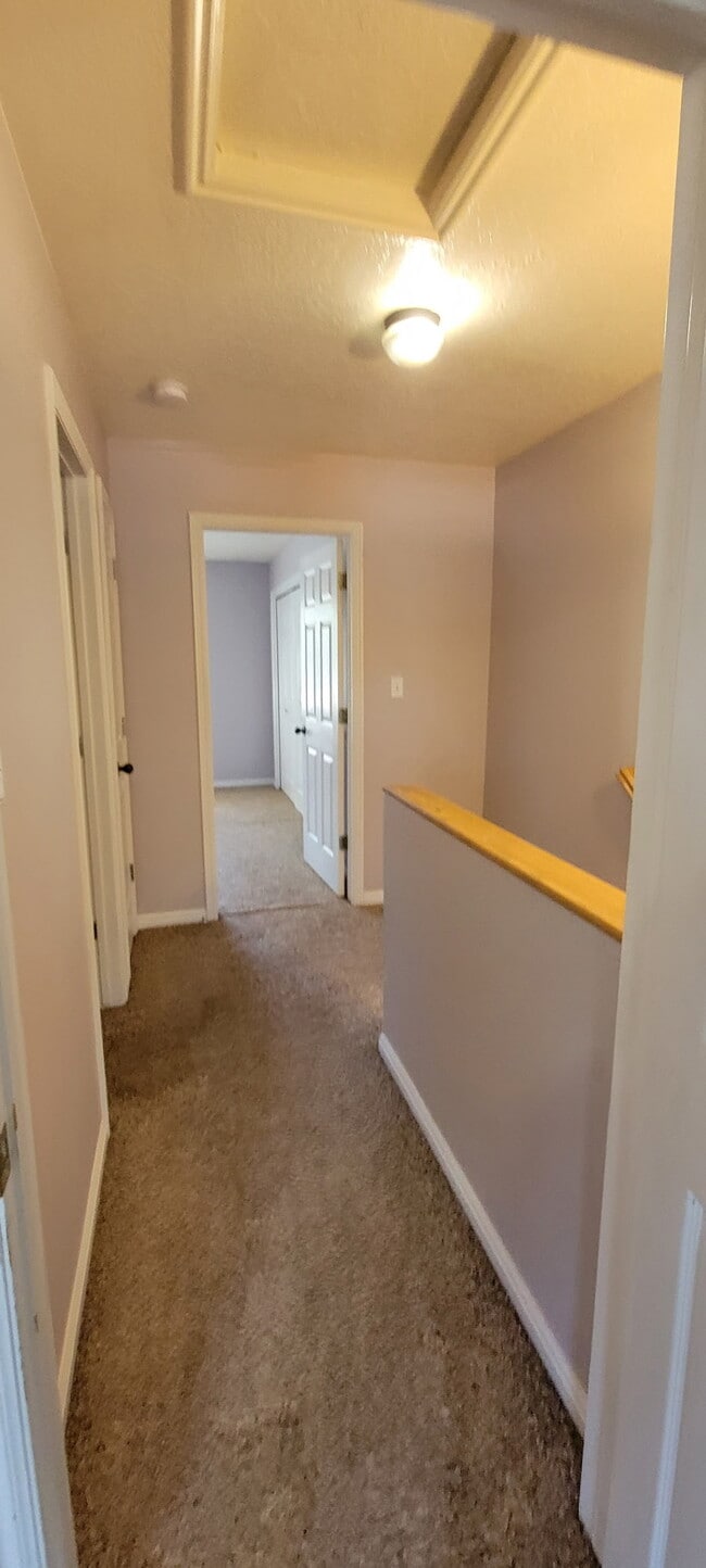 Building Photo - 1065 S 810 E