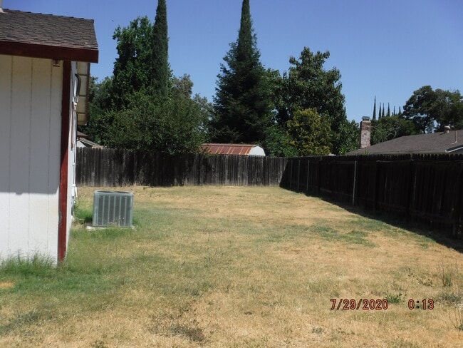 Building Photo - 941 Sunwest Dr