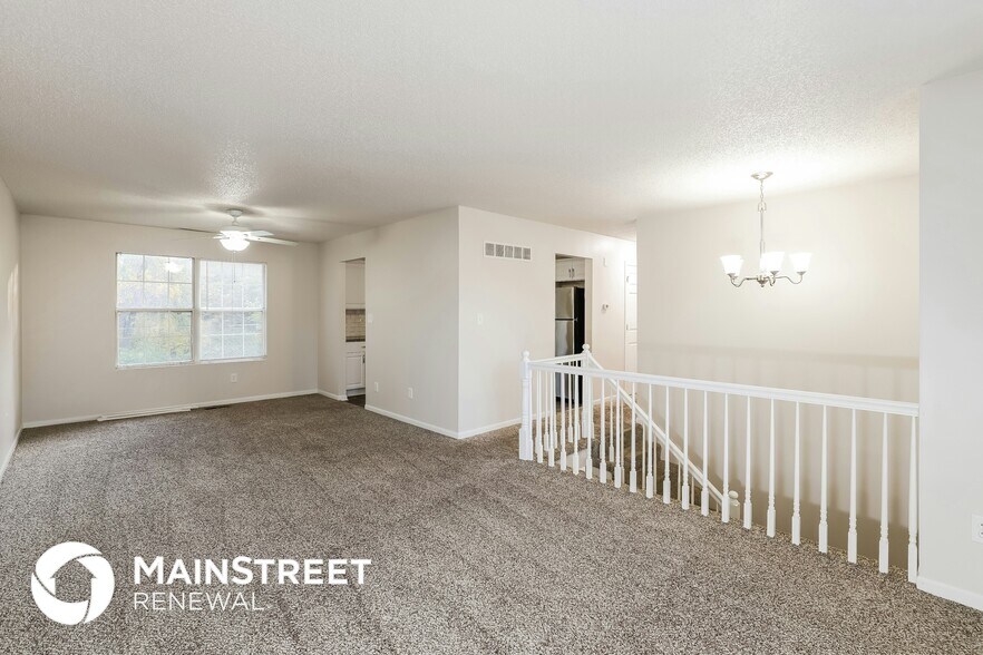 Building Photo - 14805 E Nickell Ave