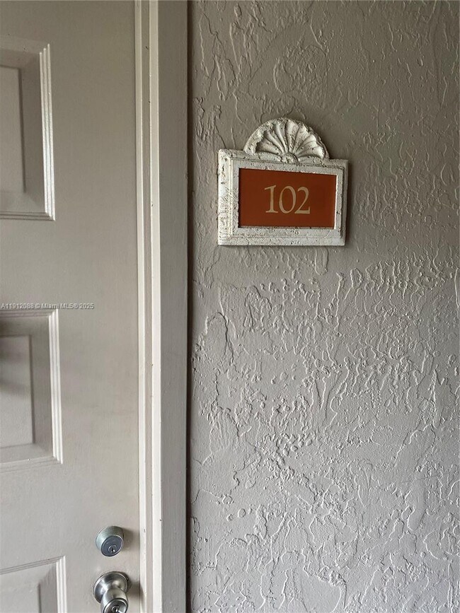 Building Photo - 8235 Lake Dr