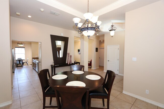 Building Photo - 10514 Winrock Dr