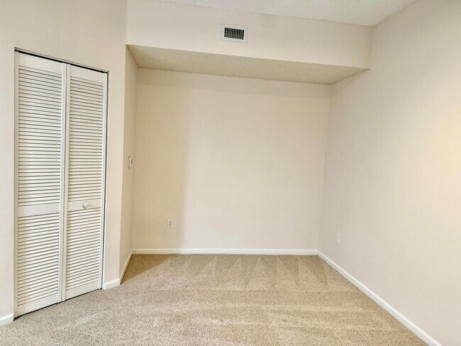 Building Photo - 4035 Grande Vista Blvd