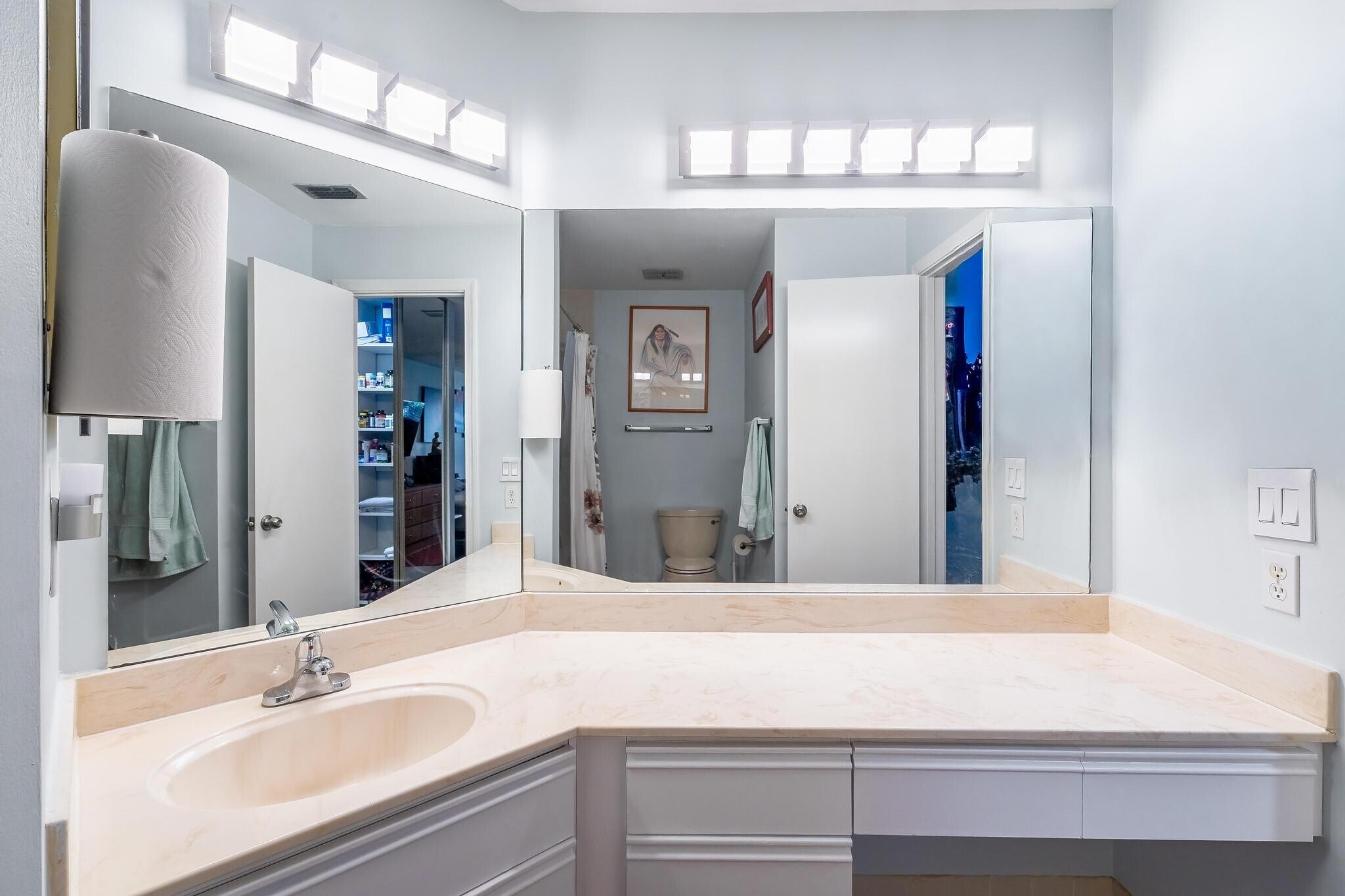 Master Bathroom en Suite - 3351 Emerald Oaks Dr