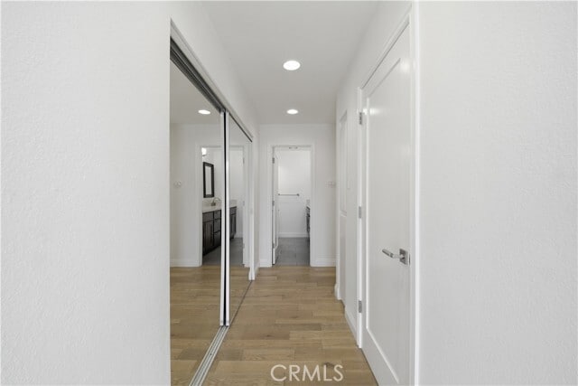 Building Photo - 14115 Moorpark St