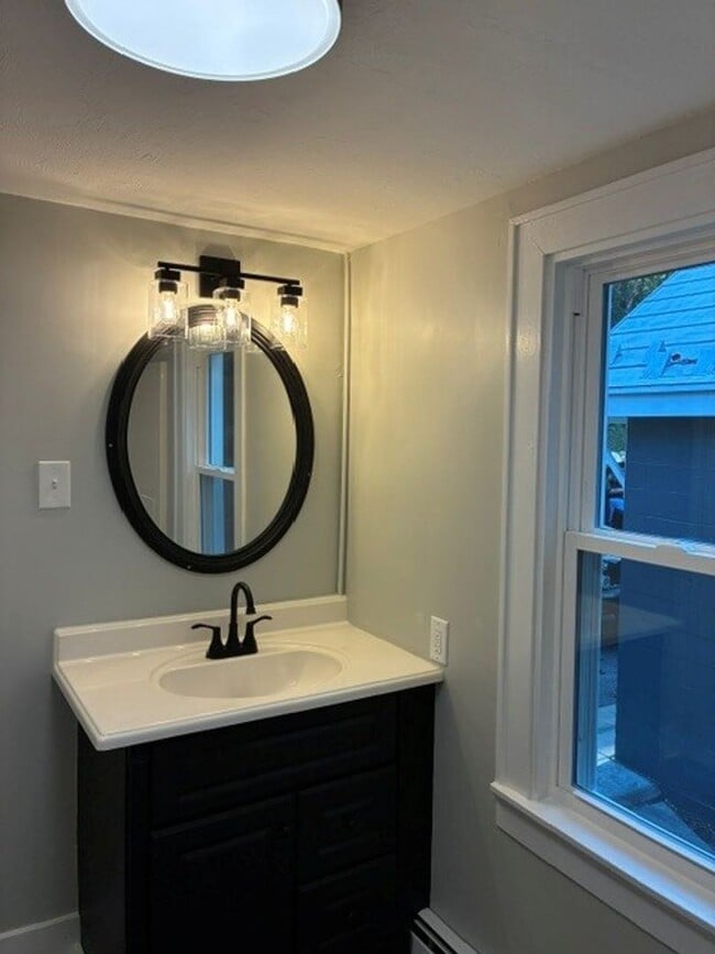 Building Photo - Remodeled Country House
