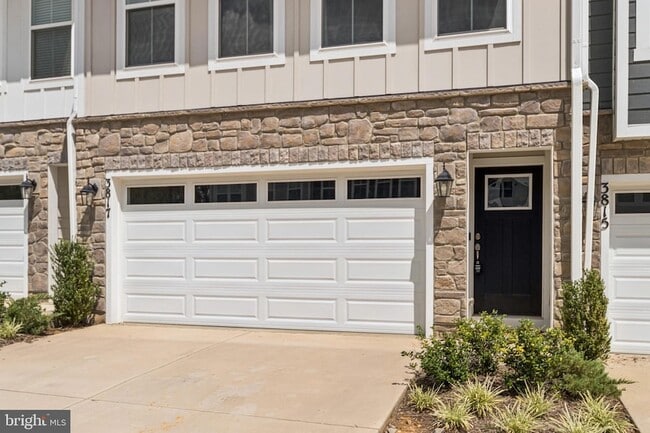 Building Photo - 3817 Drayton Ct