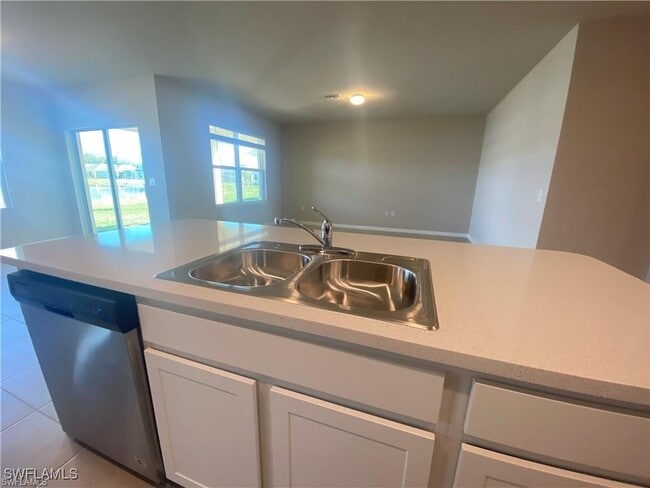 Building Photo - 3187 Estancia Ln