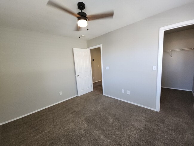 Building Photo - 8253 W Wildwood Glen Dr