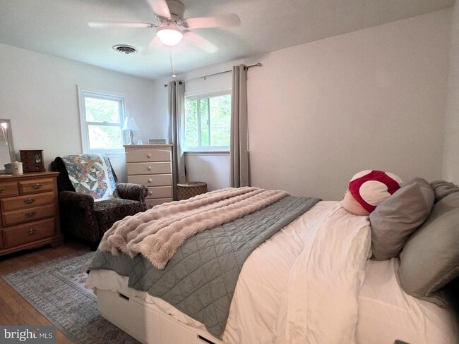 Building Photo - 4 Carolee Dr