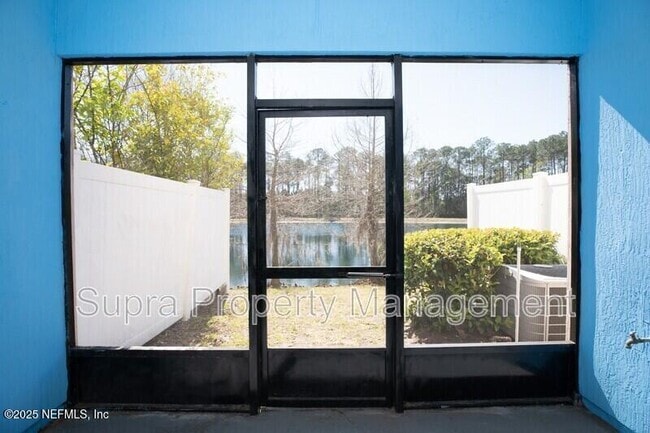 Building Photo - 6092 Bartram Village Dr