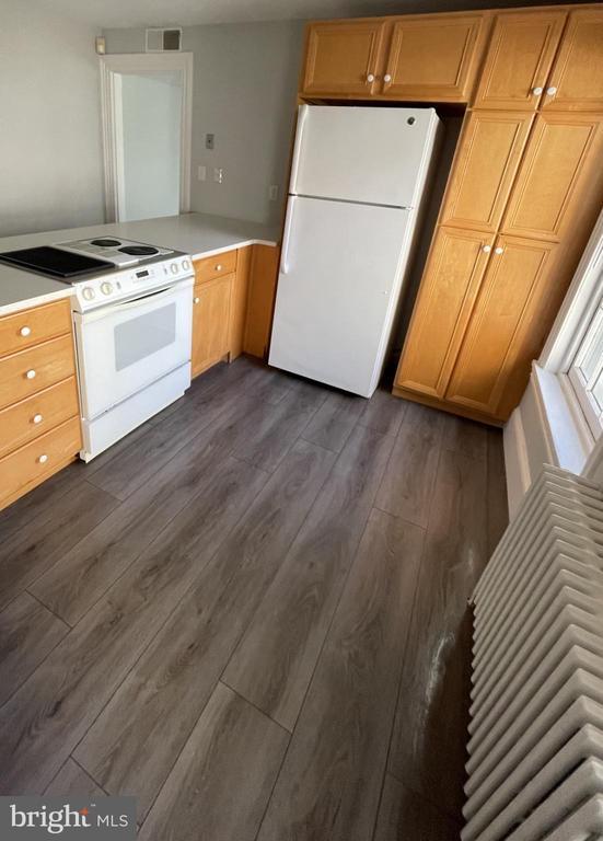 Building Photo - 1207 Delaware Ave