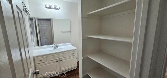 Building Photo - 1085 Circle City Dr