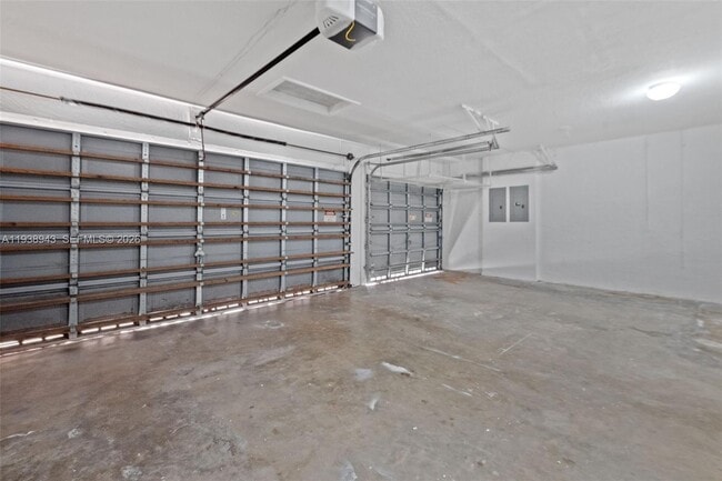 Building Photo - 1852 SW 156th Ave