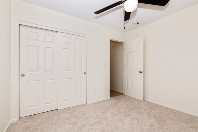 Building Photo - Move-in ready home in Mesa!