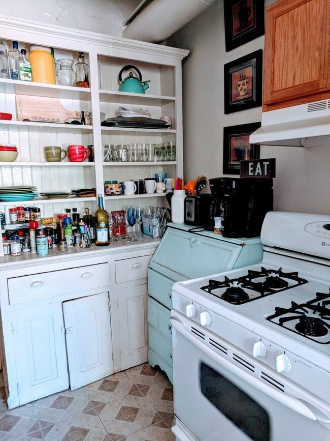 Building Photo - 1612 Floyd Ave