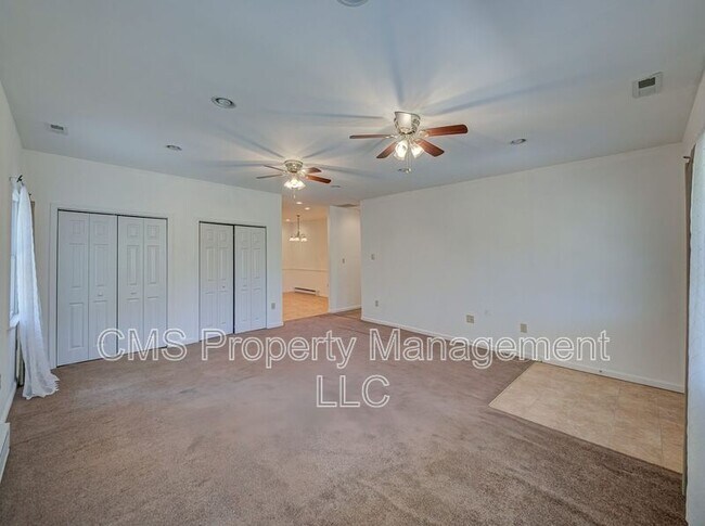 Building Photo - 756 Lakehurst Rd