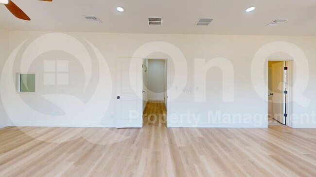Building Photo - 9202 N Camino del Fierro