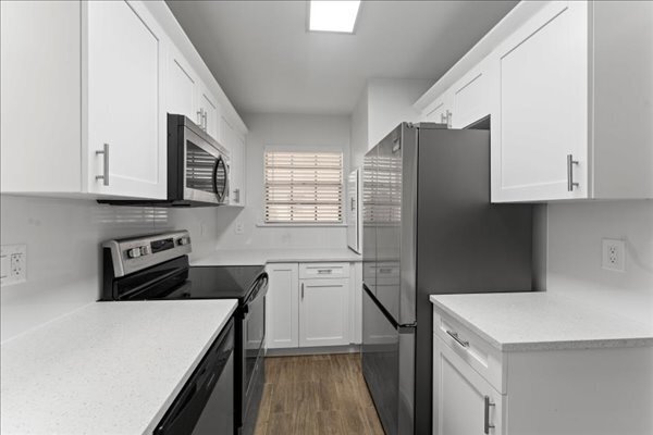 Building Photo - 5278 Treetops Dr