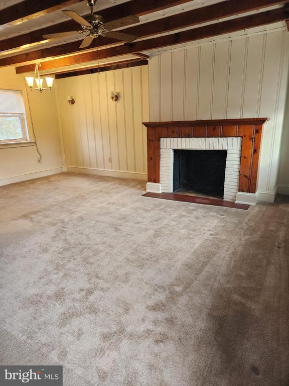 Building Photo - 9062 Washington St