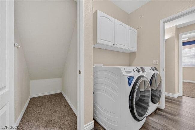 Building Photo - 9901 Trailwood Dr