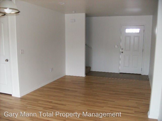 Building Photo - 109 E Mizzou Ct