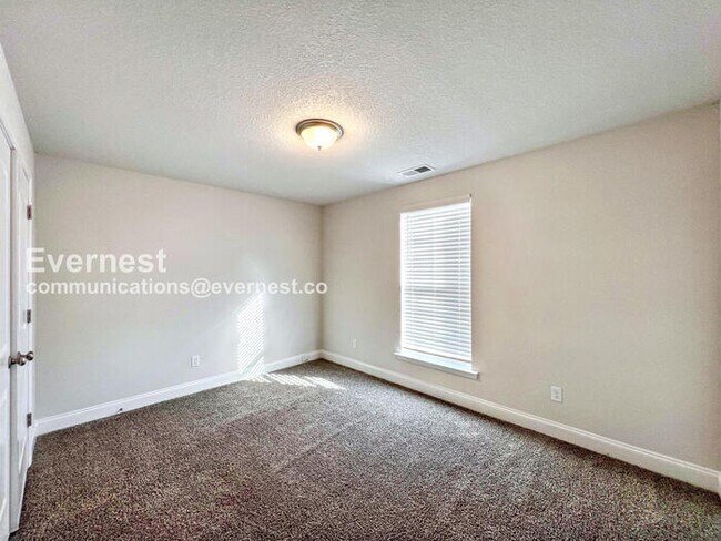 Building Photo - 5909 Kuykendall Dr