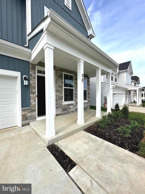 Building Photo - 26 Trout Lily Dr