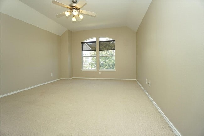 Building Photo - Location, Location! A Must-See Midtown Gem!