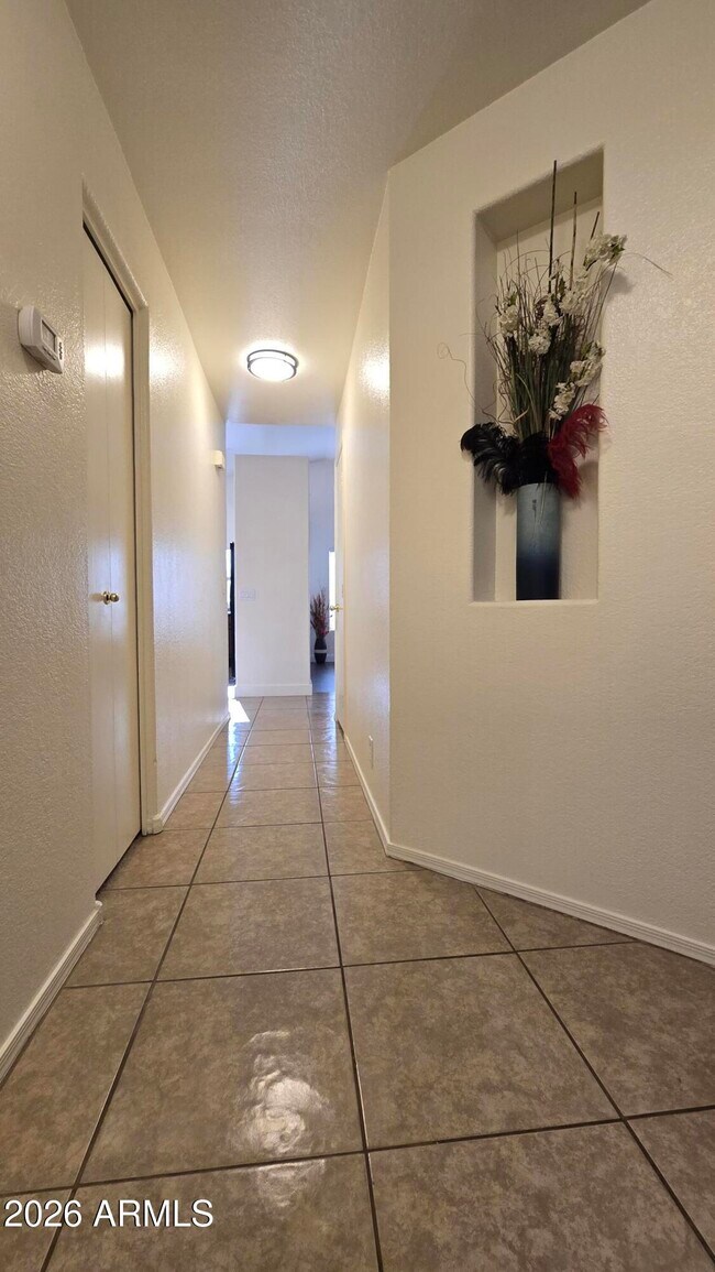 Building Photo - 5153 W Wescott Dr