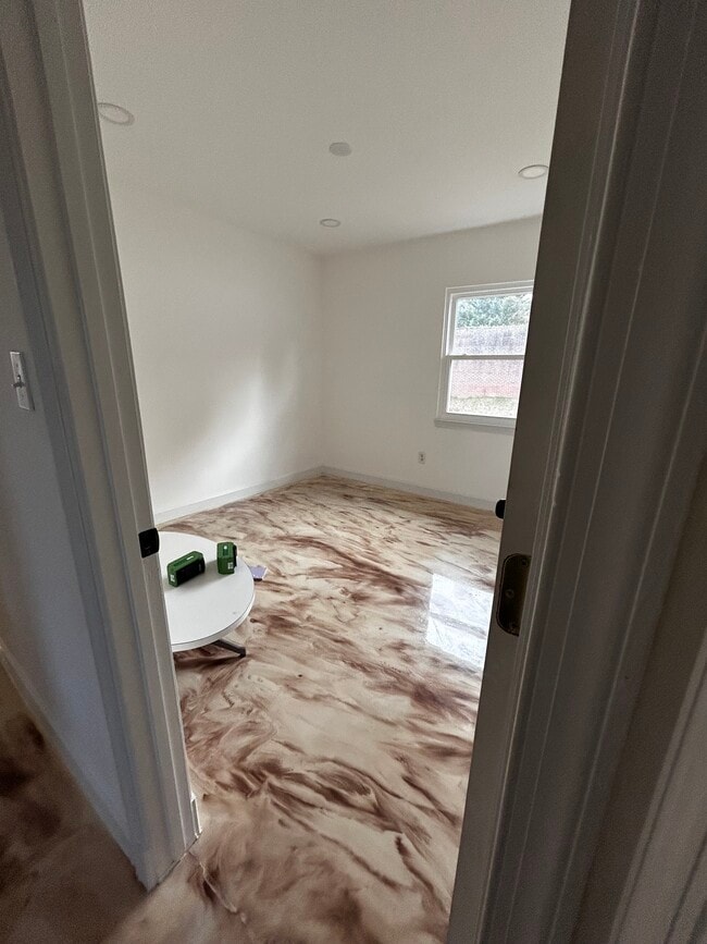 Building Photo - 6703 Cimarron St