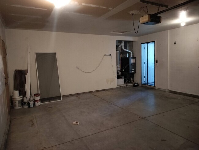 Building Photo - 1105 Garrett St