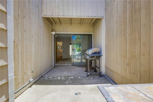 Building Photo - 23521 Ave La Caza