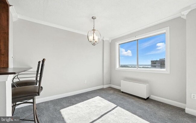 Building Photo - 2059 Huntington Ave
