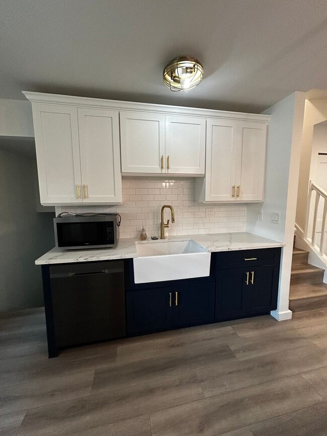 Building Photo - Beautiful 3-Bedroom Split-level Home in Gahanna