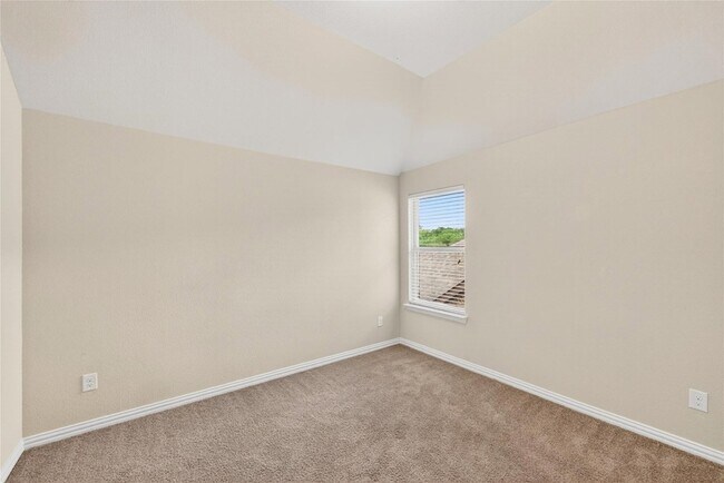 Building Photo - 5629 Grove Cove Dr