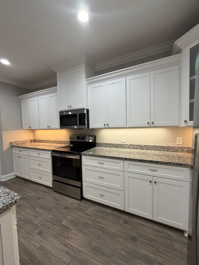 Building Photo - 158 The Villas Wy