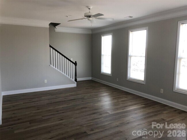 Building Photo - 115 Plantation Ridge Dr