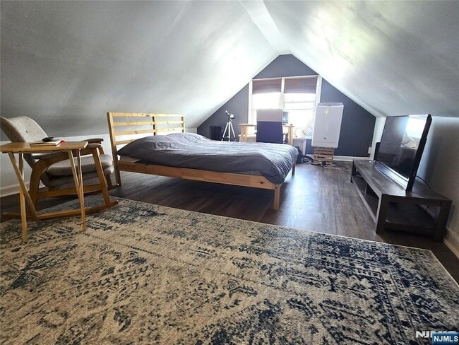 Building Photo - 167 Columbia St