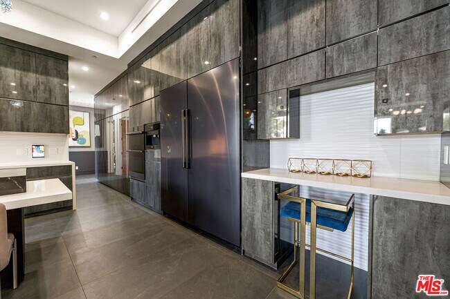 Building Photo - 3712 Broadlawn Dr