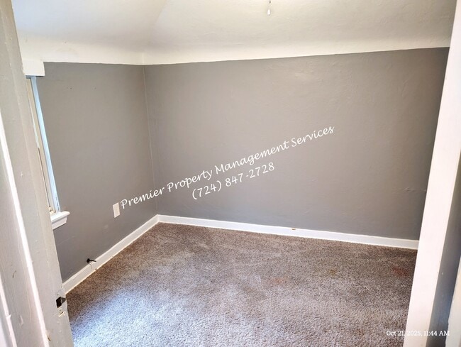 Building Photo - 2051 Broadhead Fording Rd