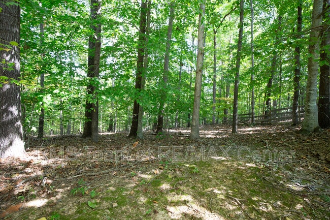 Building Photo - 3525 Park Bluff Ln NW