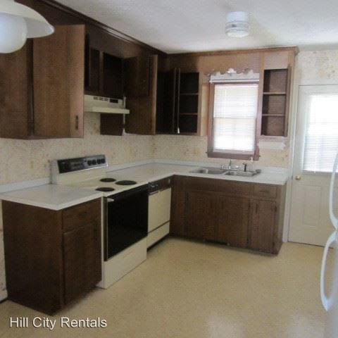 Building Photo - 136 Deer Creek Dr