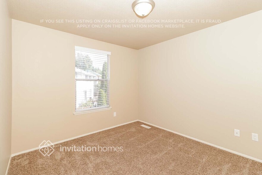 Building Photo - 27610 26th Ave S